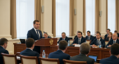 Медведев предупредил о "беде" при ослаблении власти: "Мы через это проходили в 90-е"