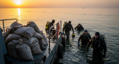 Водолазы совершили 21 591 погружение и подняли 2 тысячи тонн мазута со дна Черного моря