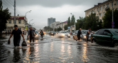 Махачкала ушла под воду: жители вычерпывают дома ведрами, власти запретили пить из крана