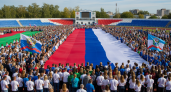 В Геническе развернули 31-метровый триколор в годовщину вхождения Херсонской области в РФ