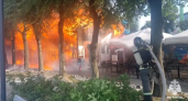 Пожар охватил 150 квадратных метров у колеса обозрения во Владивостоке — жертв нет