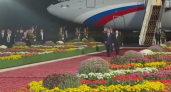 Рахмон лично встретил Путина у трапа перед саммитом "Центральная Азия — Россия" в Душанбе