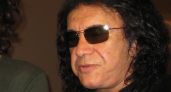 76-летний Джин Симмонс из Kiss потерял сознание за рулем и врезался в машину в Малибу