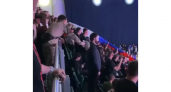«Я не мой гимн!» — на турнире ММА в Москве мигрант остался сидеть, пока весь зал вставал