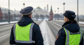 Затор в сердце столицы: съезд с Кремлёвской набережной и Большой Каменный мост закрыли для автомобилистов