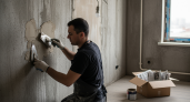 Опытные мастера отказались от штукатурки стен: раскрыт экономичный метод выравнивания перед покраской, который экономит время и деньги