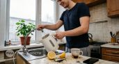 Перестаньте травить себя по утрам: узнайте, почему повторное кипячение воды превращает чай в ядовитый коктейль
