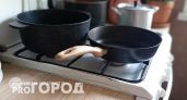 Забудьте про покупную химию: теперь мои сковородки сияют как новые благодаря простому ресторанному методу