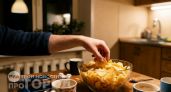 Выбросьте это из рациона прямо сейчас: диетологи раскрыли всю правду о том что опаснее чипсы или сухарики