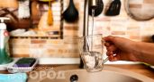 Выкиньте дорогую систему очистки: простая манипуляция с водой сделает её чище родниковой прямо на кухне