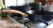 Хватит мучиться с жирным налетом: профессиональный ресторанный способ очистить сковородки до идеального блеска