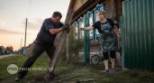 Сосед требует деньги за общий забор: как законно не платить ни рубля и избежать конфликта на даче