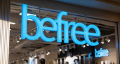 Стилист распорола пятку о штырь из пола в московском Befree