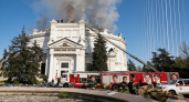 Более 80 человек тушат пожар в музее панорамы обороны Севастополя