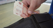 Россияне сняли триллион рублей за пять месяцев: сбои связи и новый налог