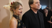 Софья Эрнст показала дочерей в тренчах на фоне Кремля в День России