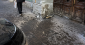 На Невском проспекте задержали пьяного водителя после наезда на стену дома