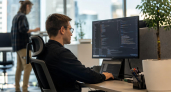 Московскую топ-менеджера уволили за разглашение тайны через DeepSeek и отказали в выплате