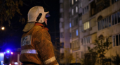 При пожаре в квартире на юго-востоке Петербурга пострадали шесть человек