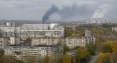 Над Челябинском поднялся черный дым из-за пожара на Свердловском тракте