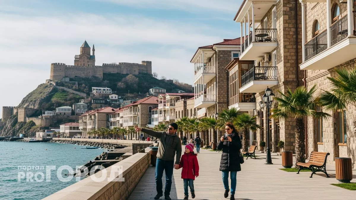 Секретный курорт на Азове затмил Сочи: туристы в восторге от теплого моря и советских цен