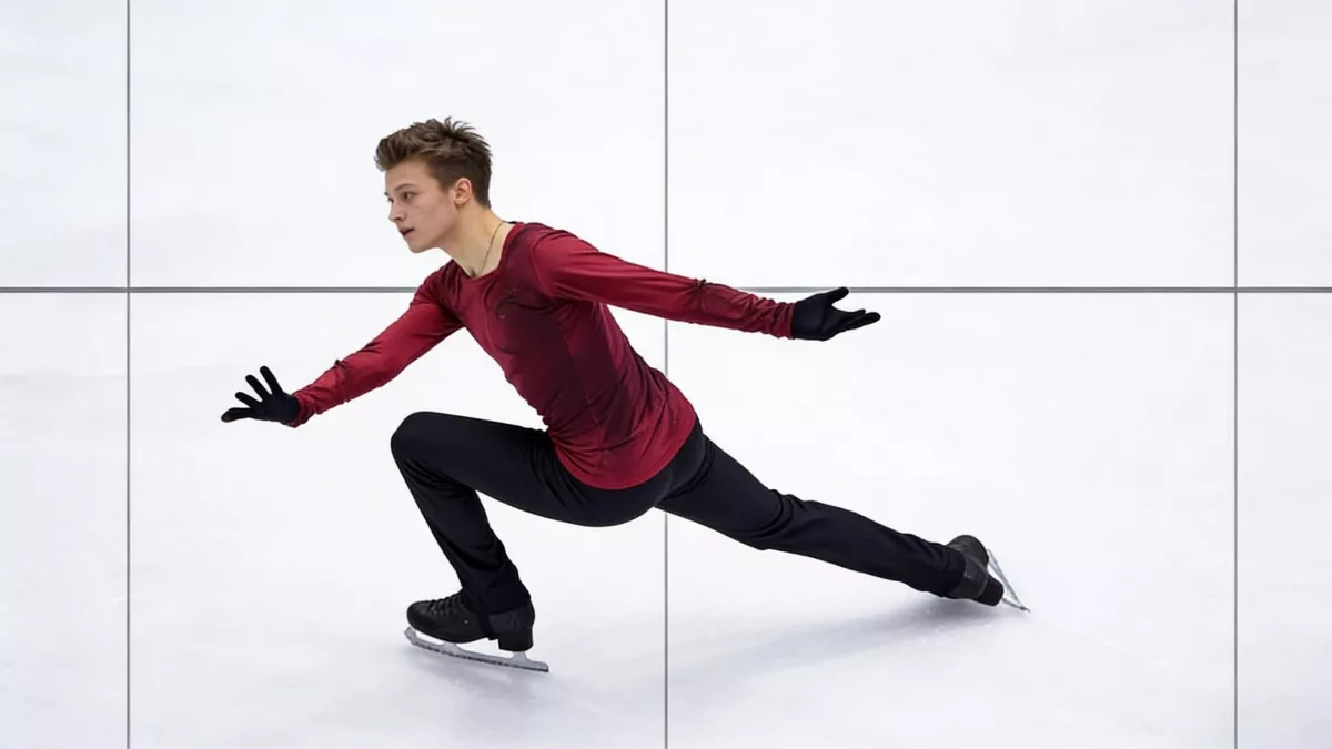 22-летний Семененко уже титулованнее Гуменника: будущий врач покоряет лёд