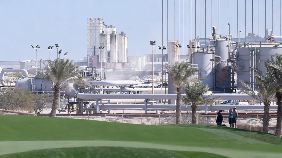 Иранские атаки заставили бахрейнскую Bapco объявить форс-мажор