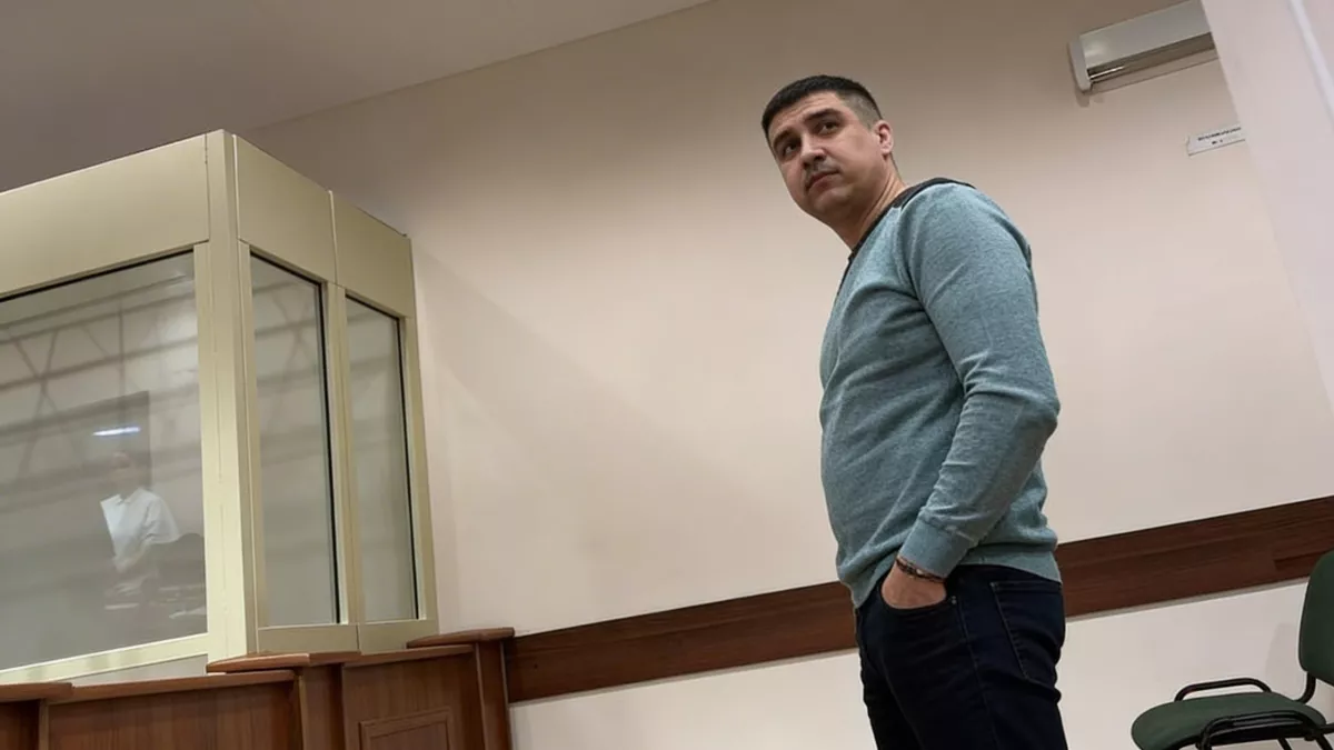 Экс-начальник угрозыска покрывал вымогателей, грабивших участника СВО-инвалида