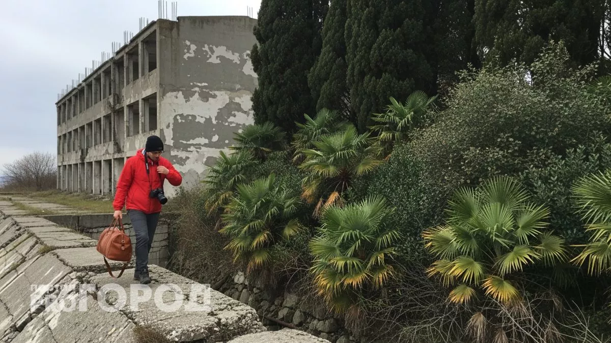 Местные жители Абхазии показали мне 7 диких пляжей, где отдыхают только они и их богатые друзья