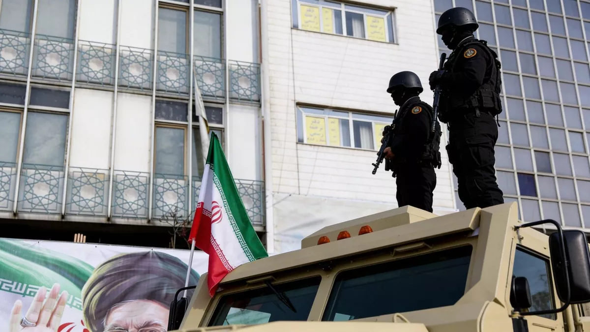 «Таинственный пожар» на авианосце США: что скрывает Пентагон