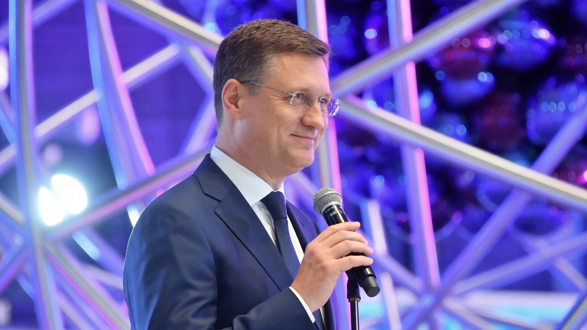 Новак: треть мировой торговли нефтепродуктами под угрозой из-за энергокризиса