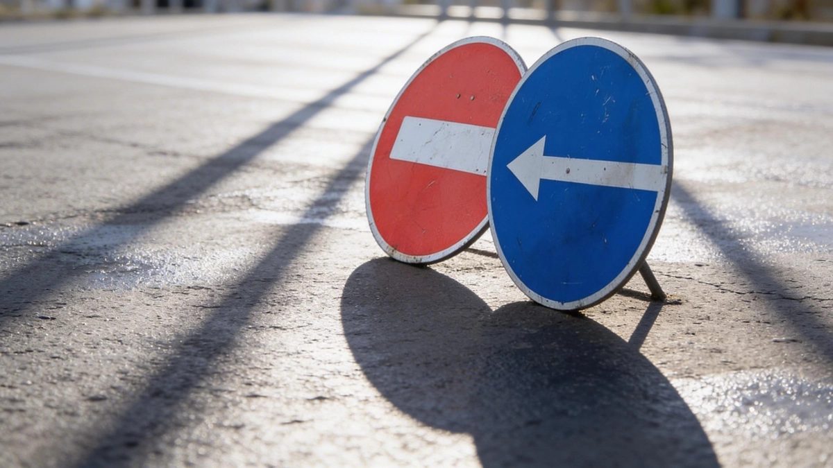 В Москве до полудня перекрыли 18 улиц и переулков