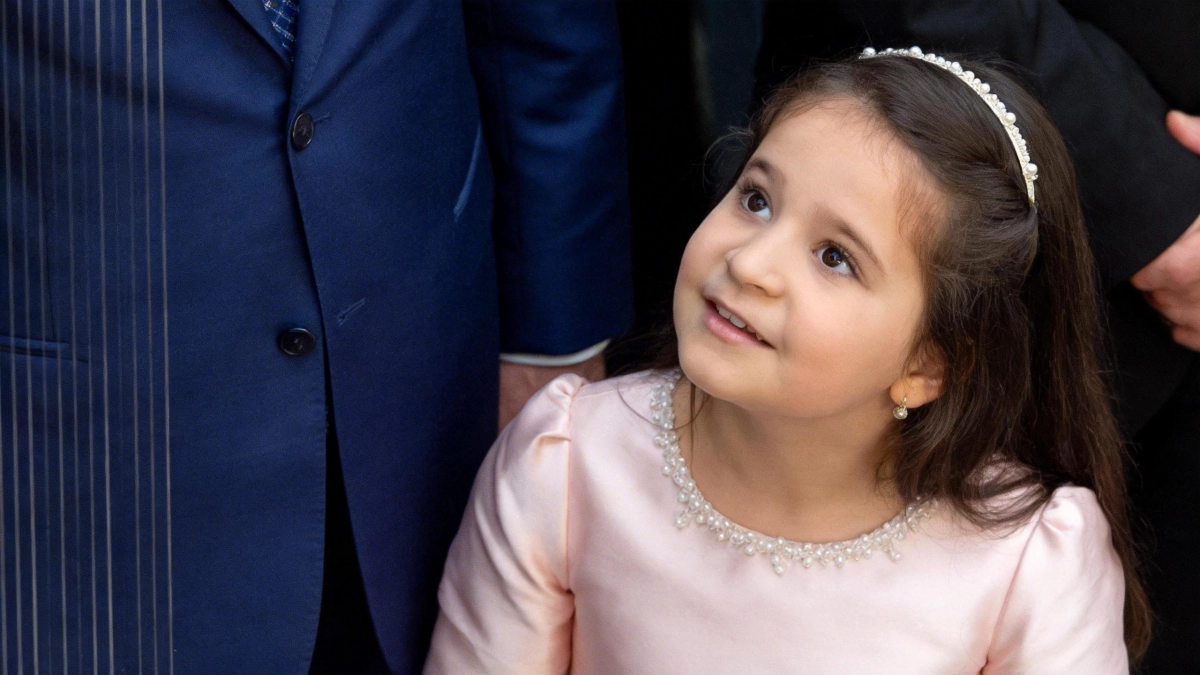 Девочка из Дербента прочла Путину стихи о единстве народов России