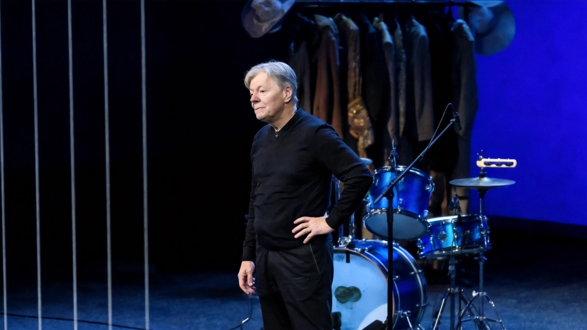 Збруев вышел на сцену Ленкома в канун 88-летия — аншлаг