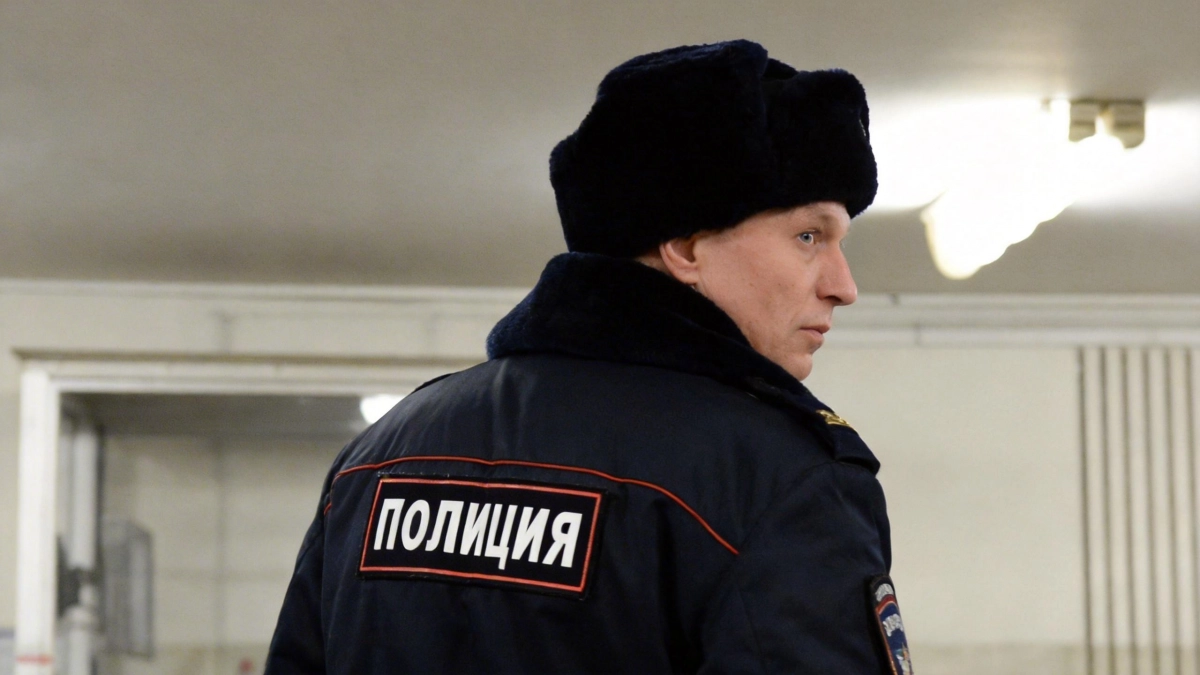 Пенсионер украл пистолет у полицейского ради эксперимента и получил срок