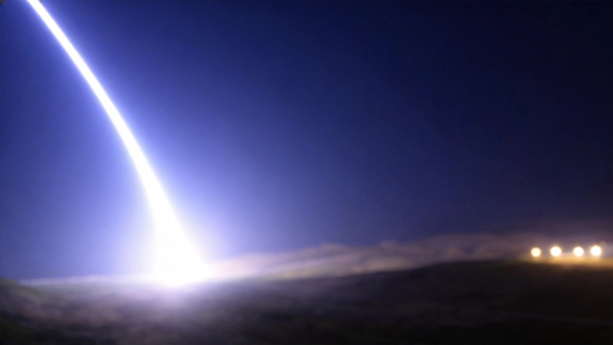 Учения с «Ярсами» в Сибири: тихий манёвр с громким сигналом для НАТО