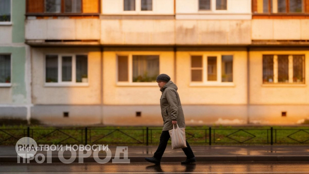 Почему проектировщики массово отказывались от балконов на первых этажах хрущевок: реальная причина решения