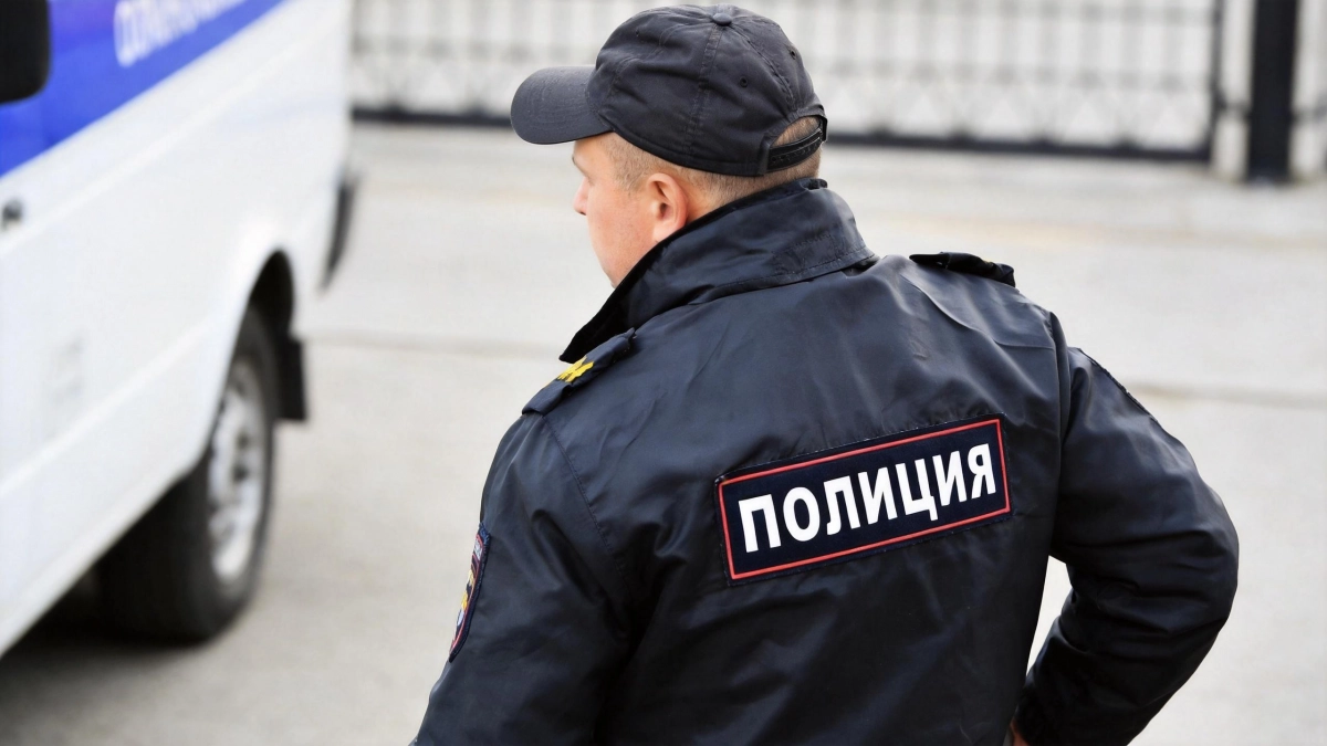Школьница пришла забрать отца от соседки и получила удар ножом в грудь