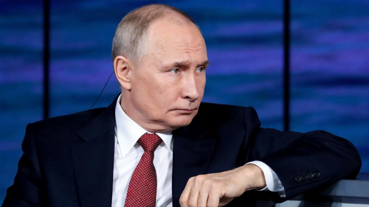 Путин на ПМЭФ: крупные госкомпании переедут из Москвы в регионы
