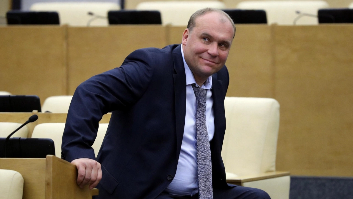 Дрон ВСУ атаковал поезд Москва — Симферополь: погиб помощник машиниста