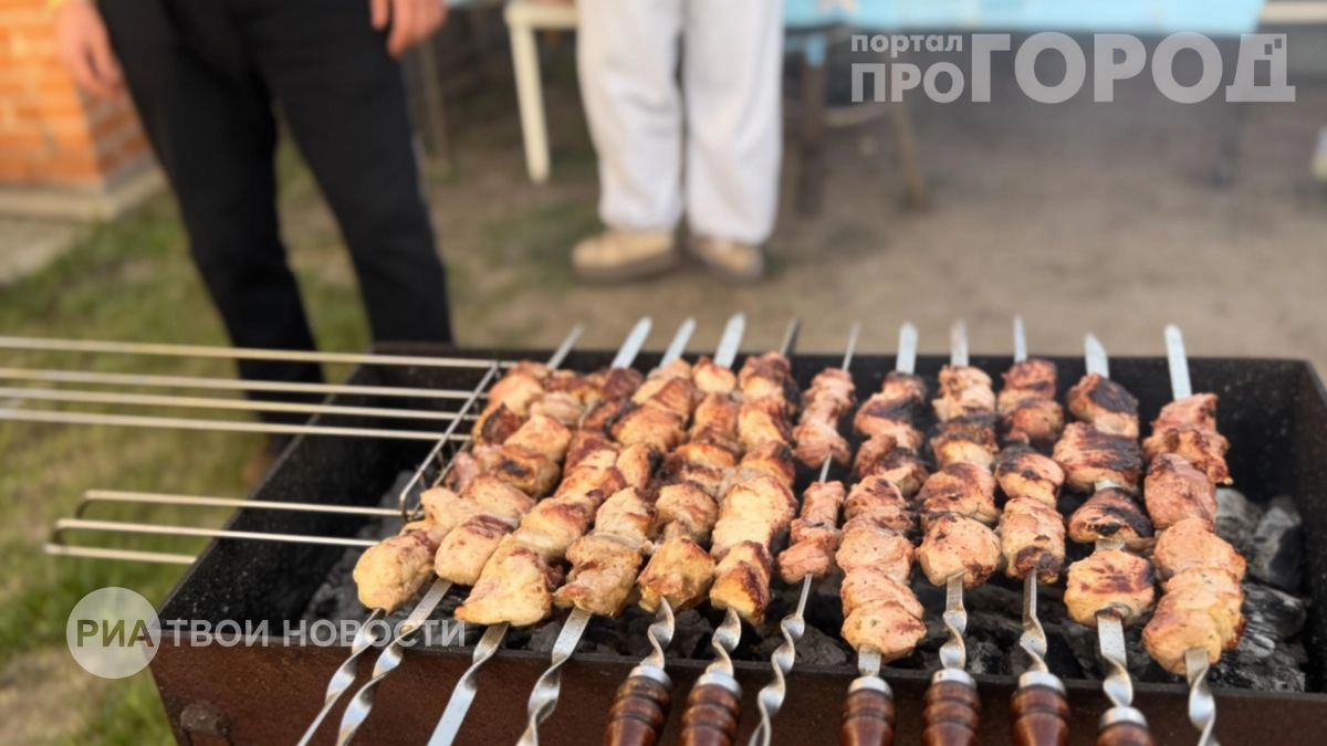 Майонез в маринаде превращает мясо в подошву: почему стоит навсегда забыть этот продукт для шашлыка