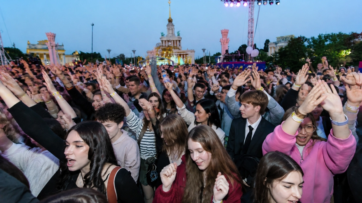 Московский выпускной на ВДНХ соберет более 60 артистов и 50 тысяч гостей