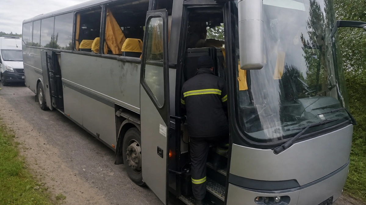 СК назвал троих исполнителей атаки дрона на автобус в Брянской области