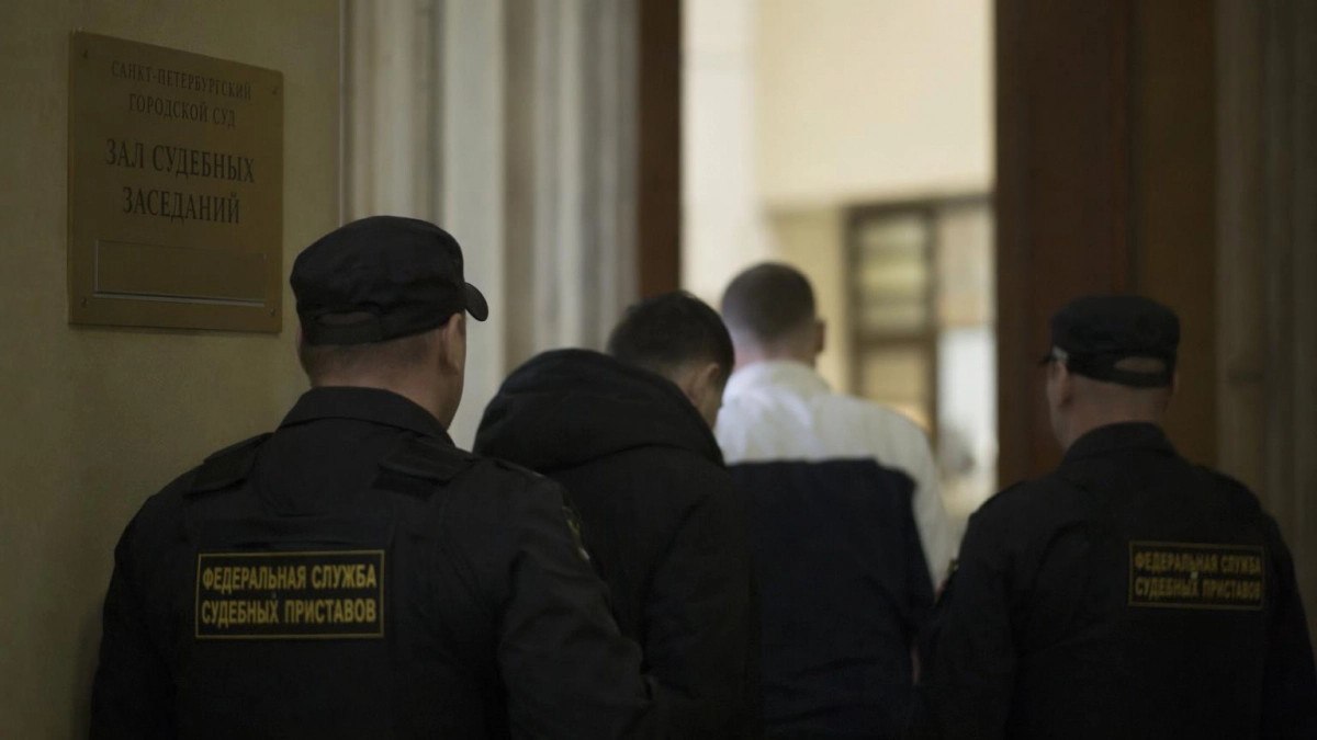 Суд огласил приговор по делу о торговле младенцами: 19 фигурантов получили условные сроки