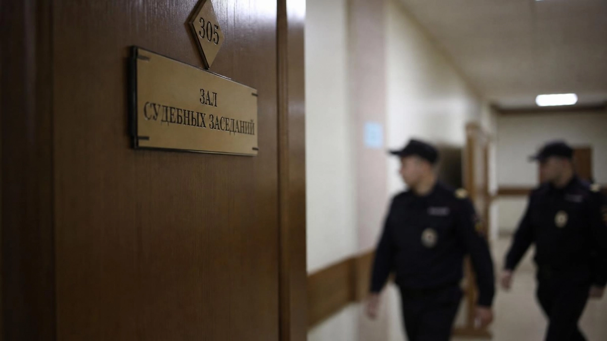 Экс-главу ИНИОН РАН Юрия Пивоварова заочно осудили на семь лет по делу о фиктивном найме