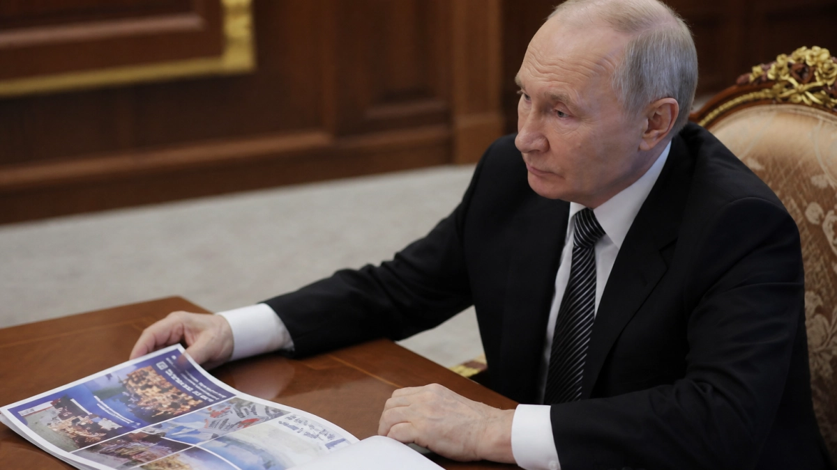 Путин обсудил с Совбезом социально-экономическое развитие Калининградской области
