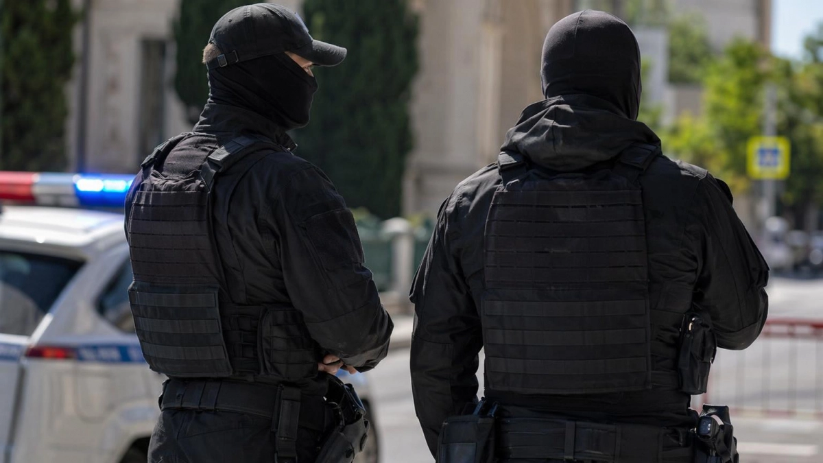 Жителя Ялты осудили на 18 лет за слежку за правоохранителями Крыма