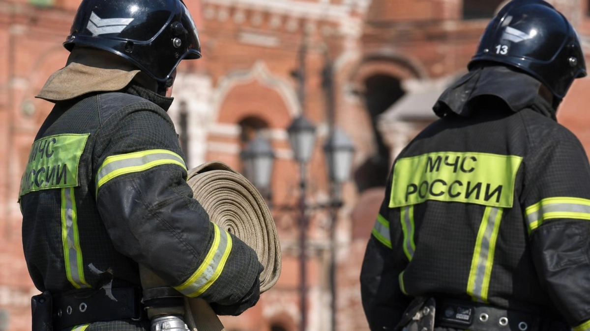 В храме Василия Блаженного потушили возгорание в кабинете директора