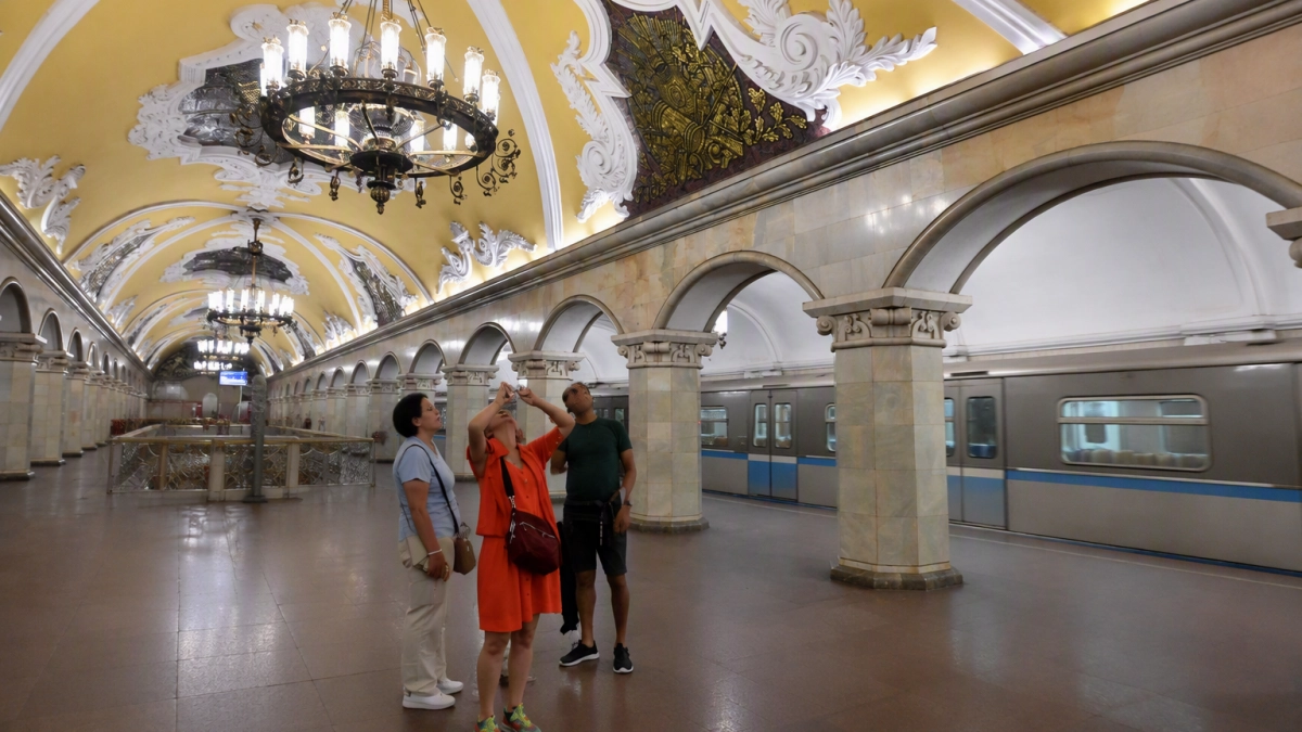 Британский политик назвал московское метро восьмым чудом света