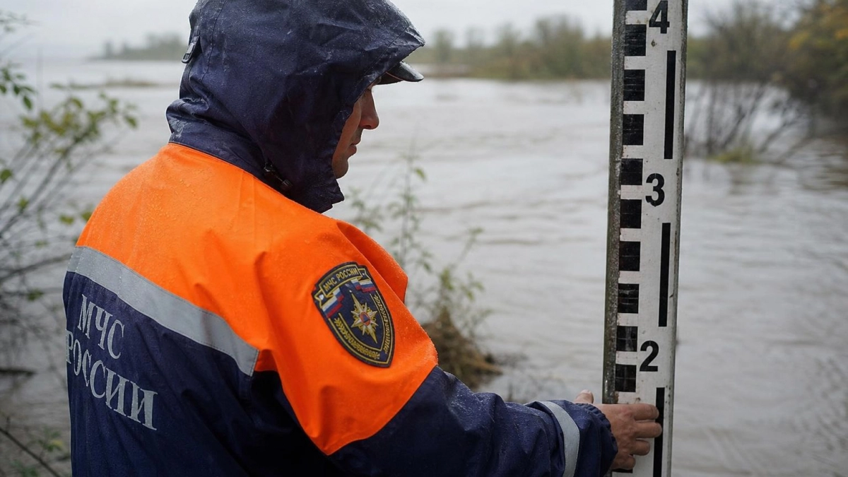 Сильные дожди ожидаются на Сахалине с подъёмом воды в реках